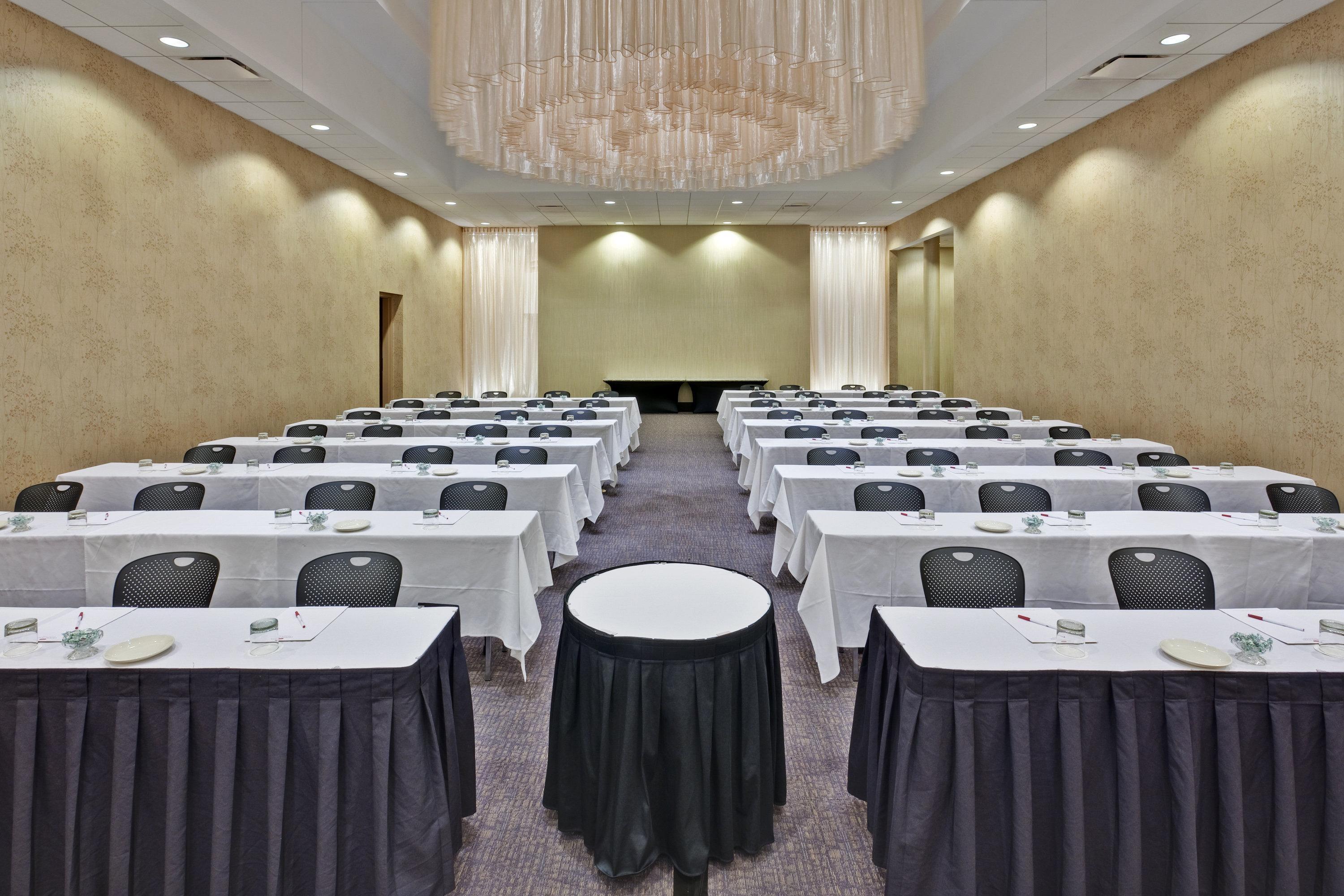 Crowne Plaza Chicago O'Hare Hotel & Conference Center By Ihg Rosemont Exterior photo
